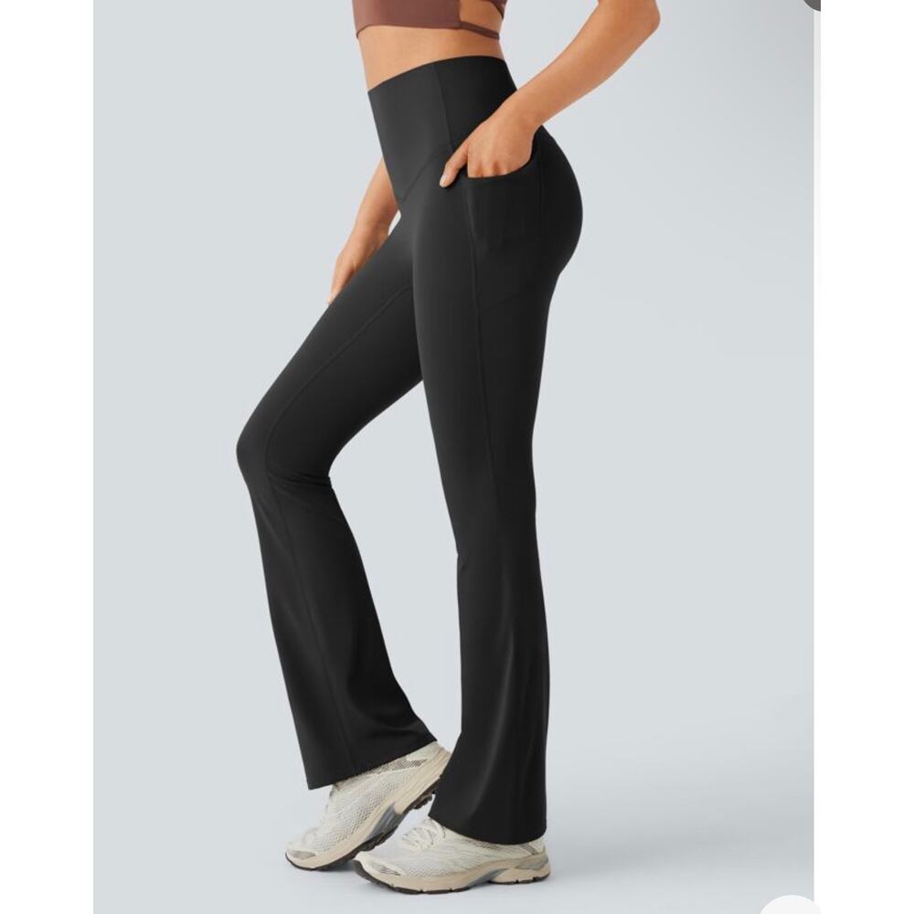Halara UltraSculpt High Waisted Tummy Control Pocket Yoga Bootcut M XTall - Picture 1 of 4